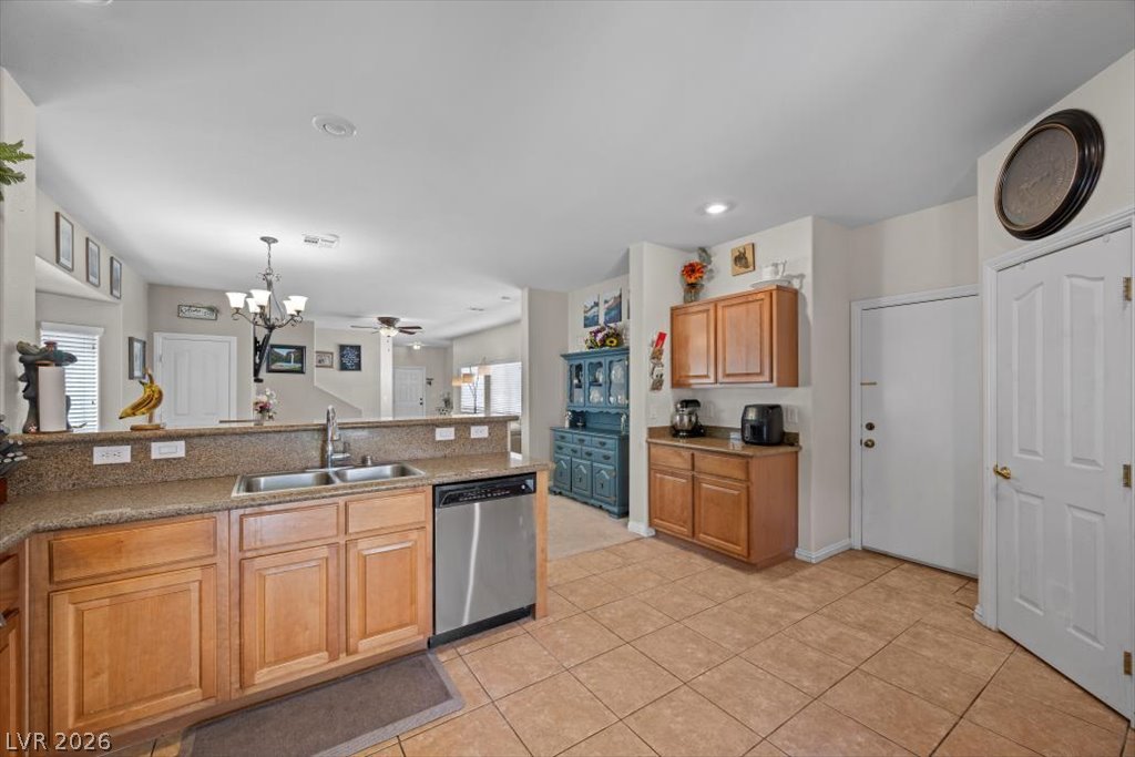 5656 Fast Payout Court Property Photo 13