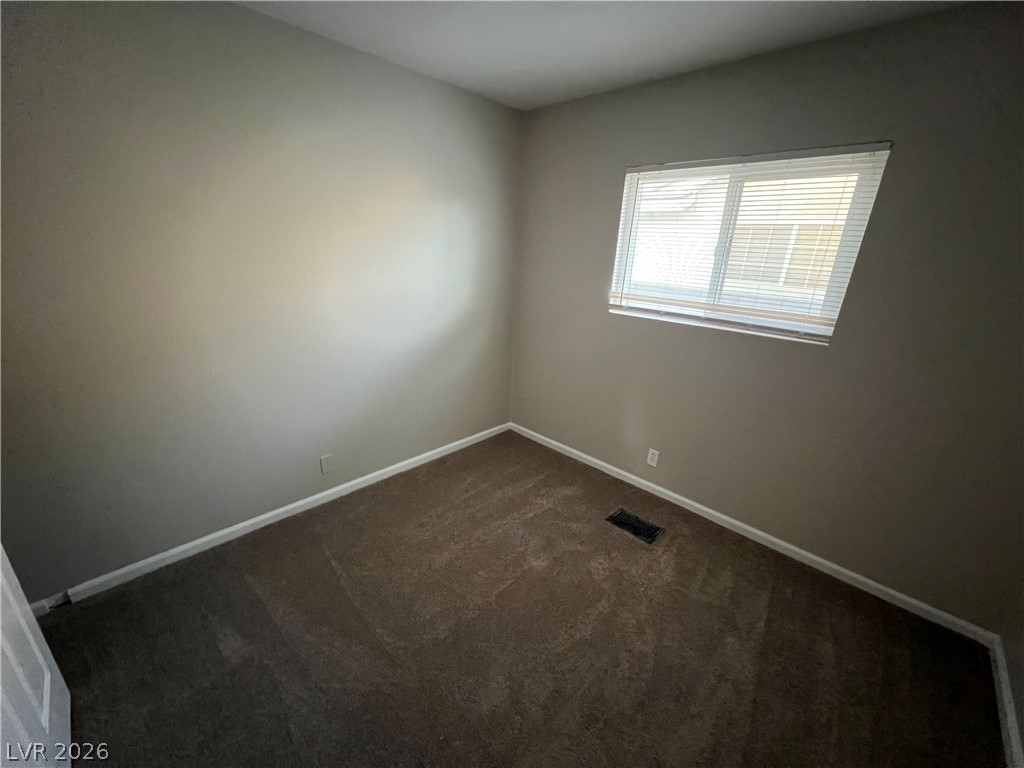 2301 East Brooks Avenue Property Photo 14