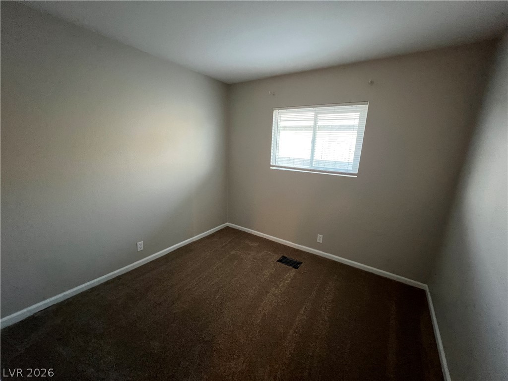 2301 East Brooks Avenue Property Photo 16