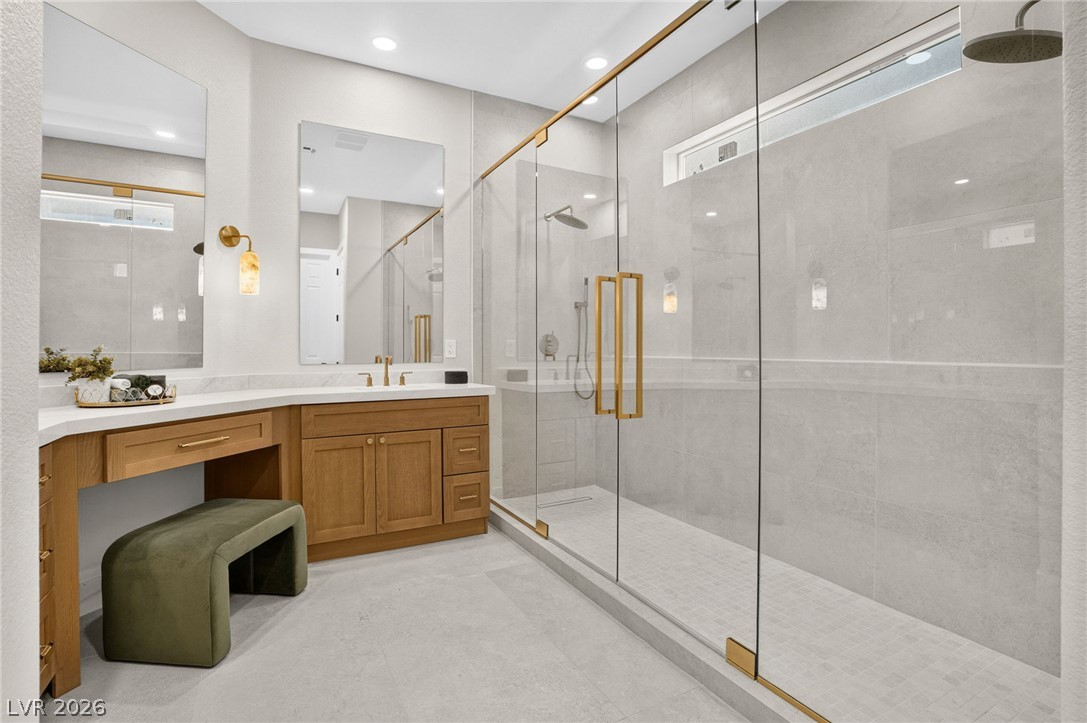 2456 Lothian Street Property Photo 9