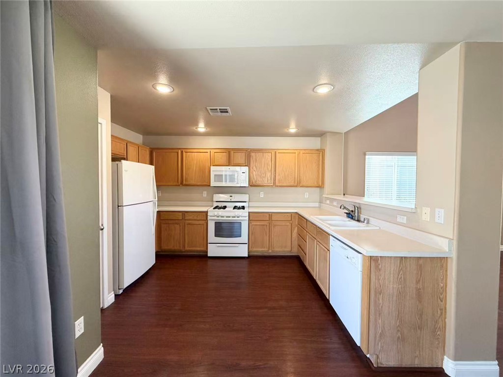 3925 Philomena Street Property Photo 5
