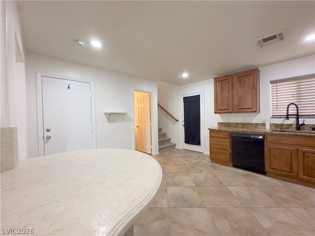6952 Graceful Cloud Avenue Property Photo 11