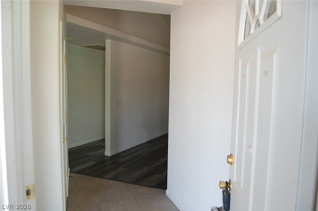 4911 East Ridgewood Drive Property Photo 3