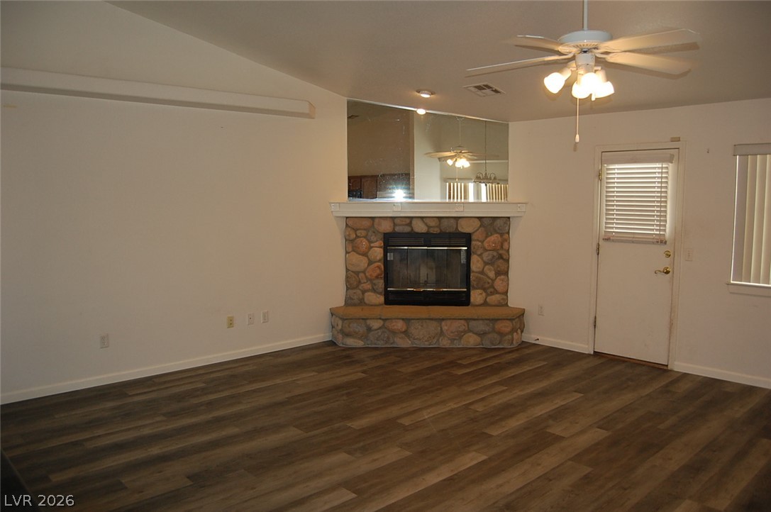 4911 East Ridgewood Drive Property Photo 7