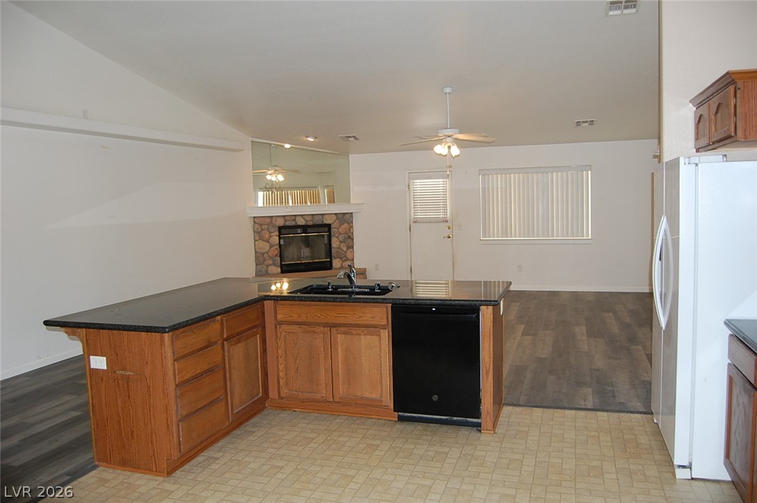 4911 East Ridgewood Drive Property Photo 11