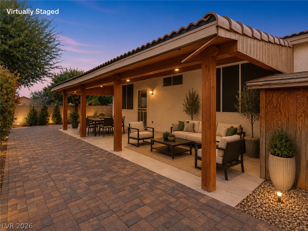 10034 Canyon Dunes Avenue Property Photo 15