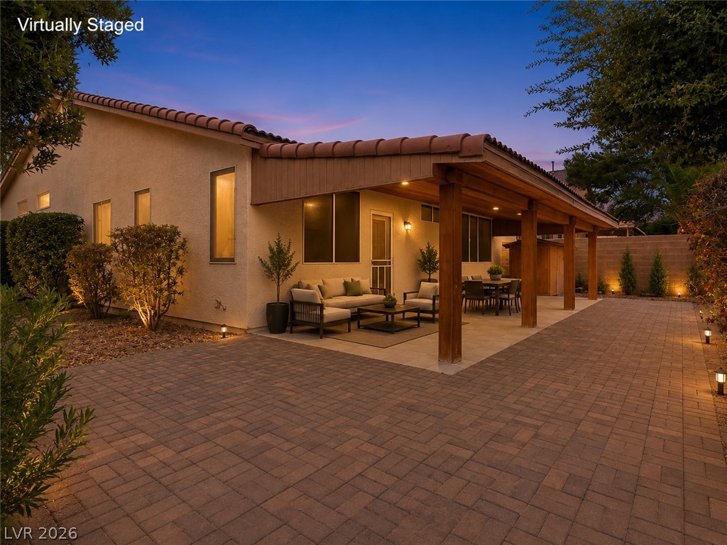 10034 Canyon Dunes Avenue Property Photo 16