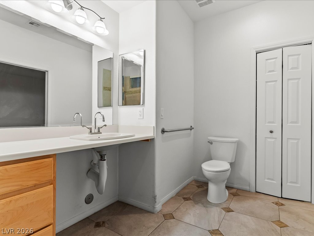 10034 Canyon Dunes Avenue Property Photo 26