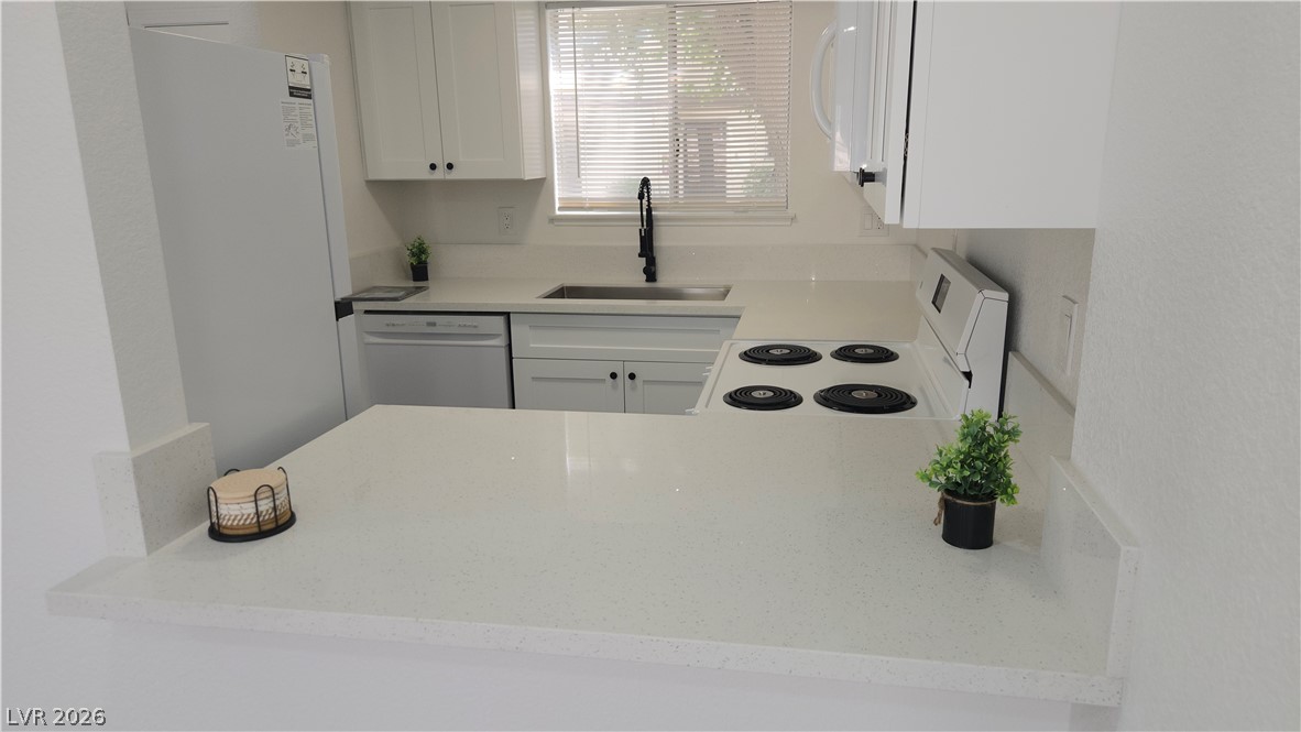 2373 Cardiff Lane B Property Photo 1