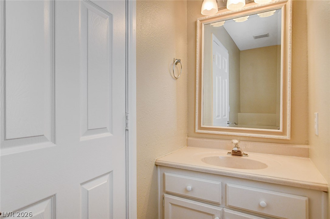 1612 Country Hollow Drive Property Photo 23