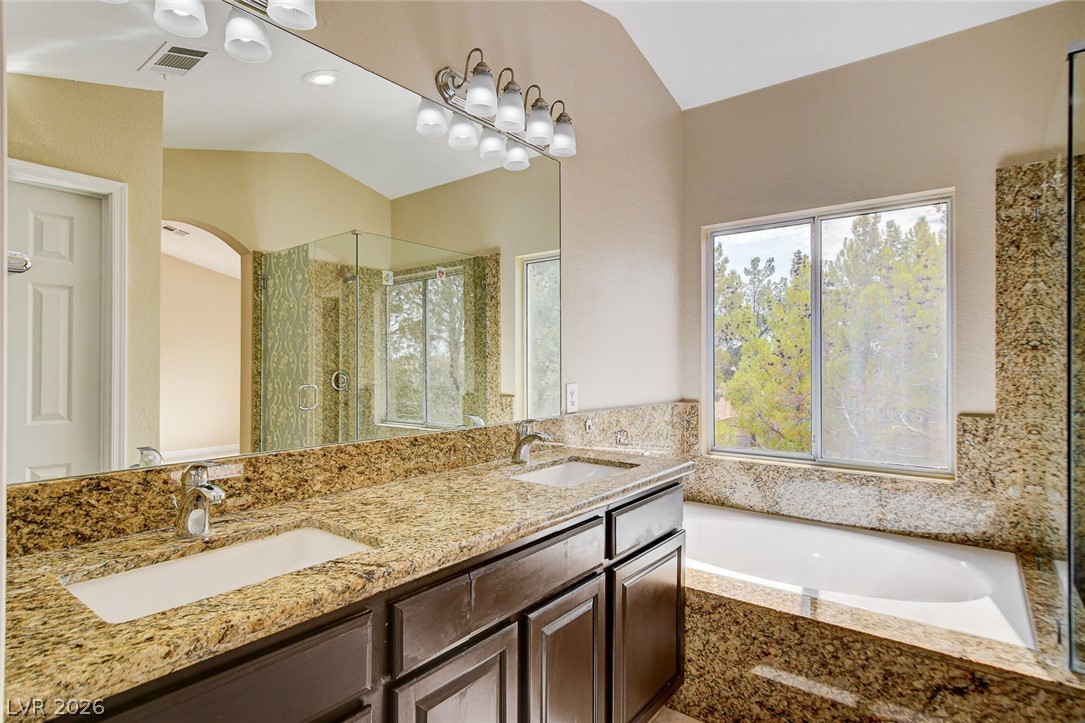 1612 Country Hollow Drive Property Photo 34