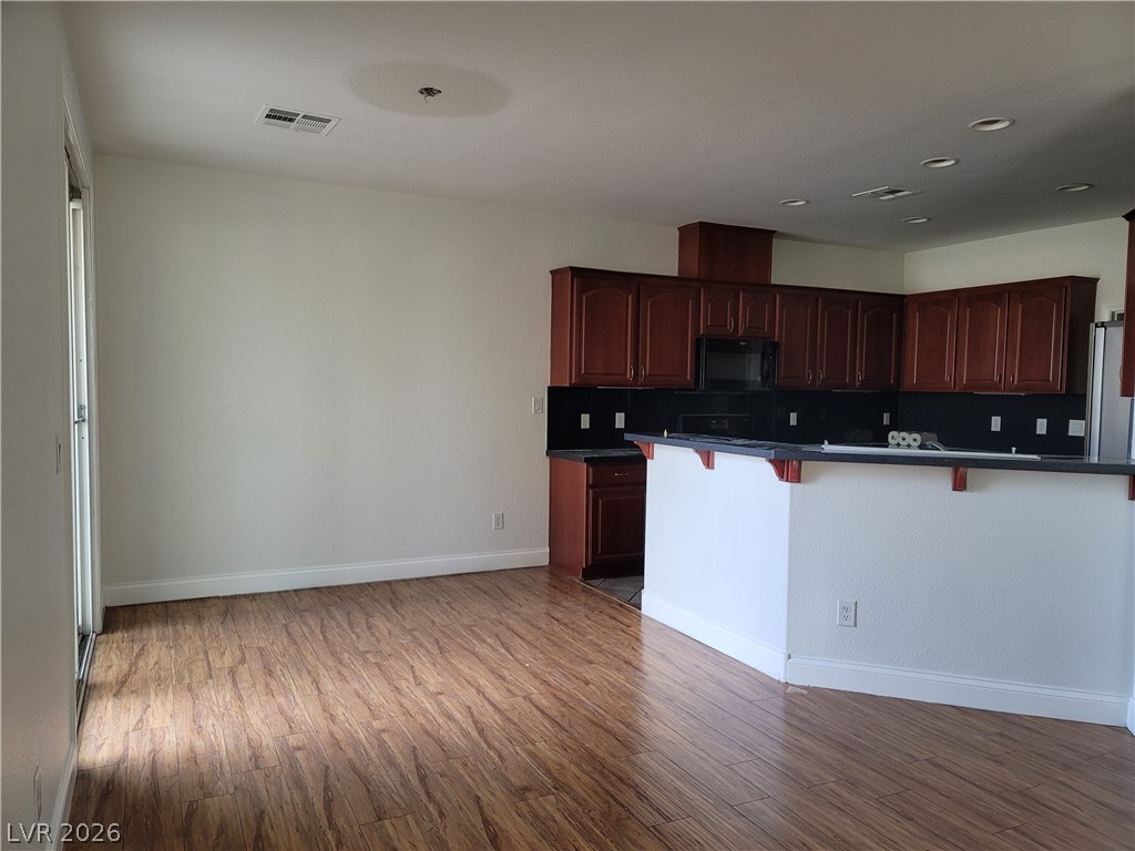 6140 Pine Villa Avenue 103 Property Photo 12