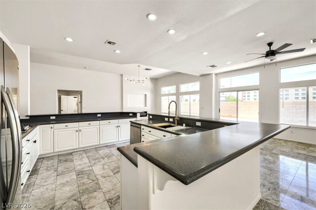 340 Kenya Road Property Photo 6