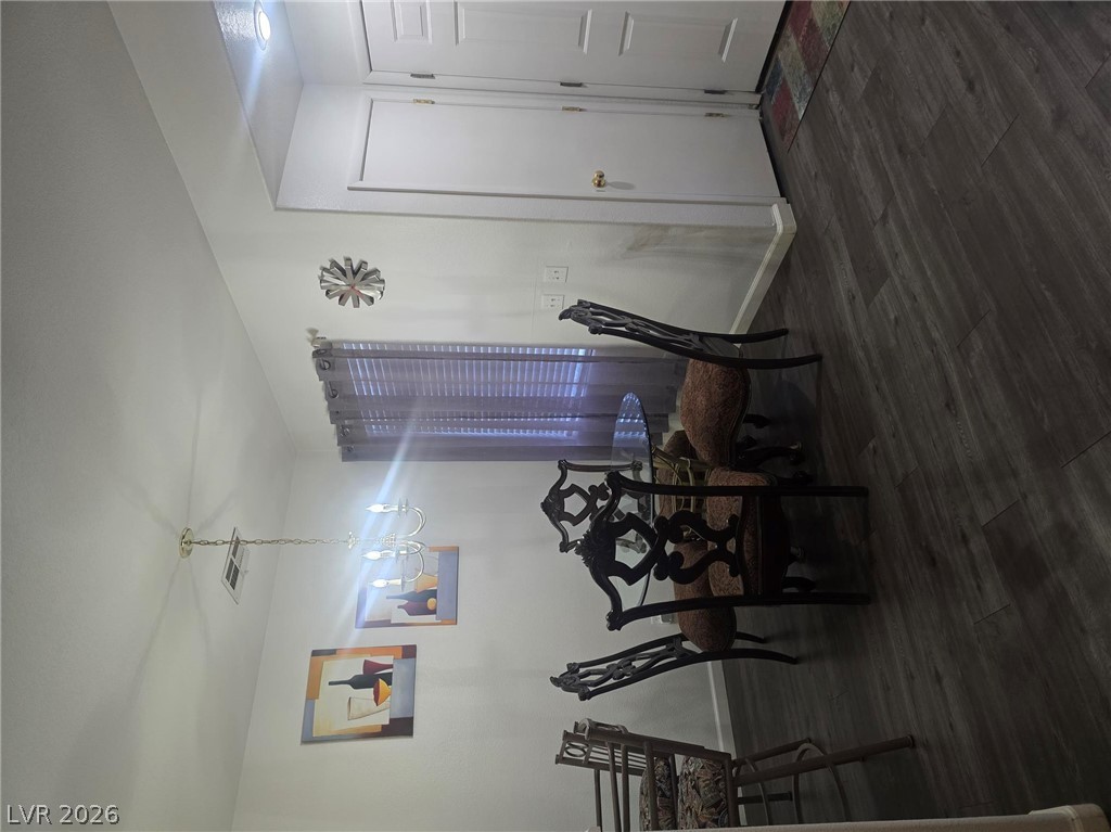 1009 Nevada Sky Street Property Photo 4