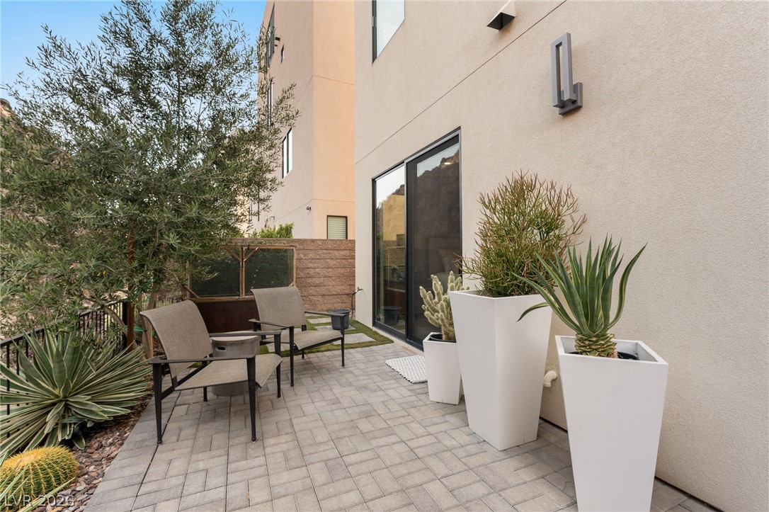 406 Tranquil Peak Court Property Photo 60
