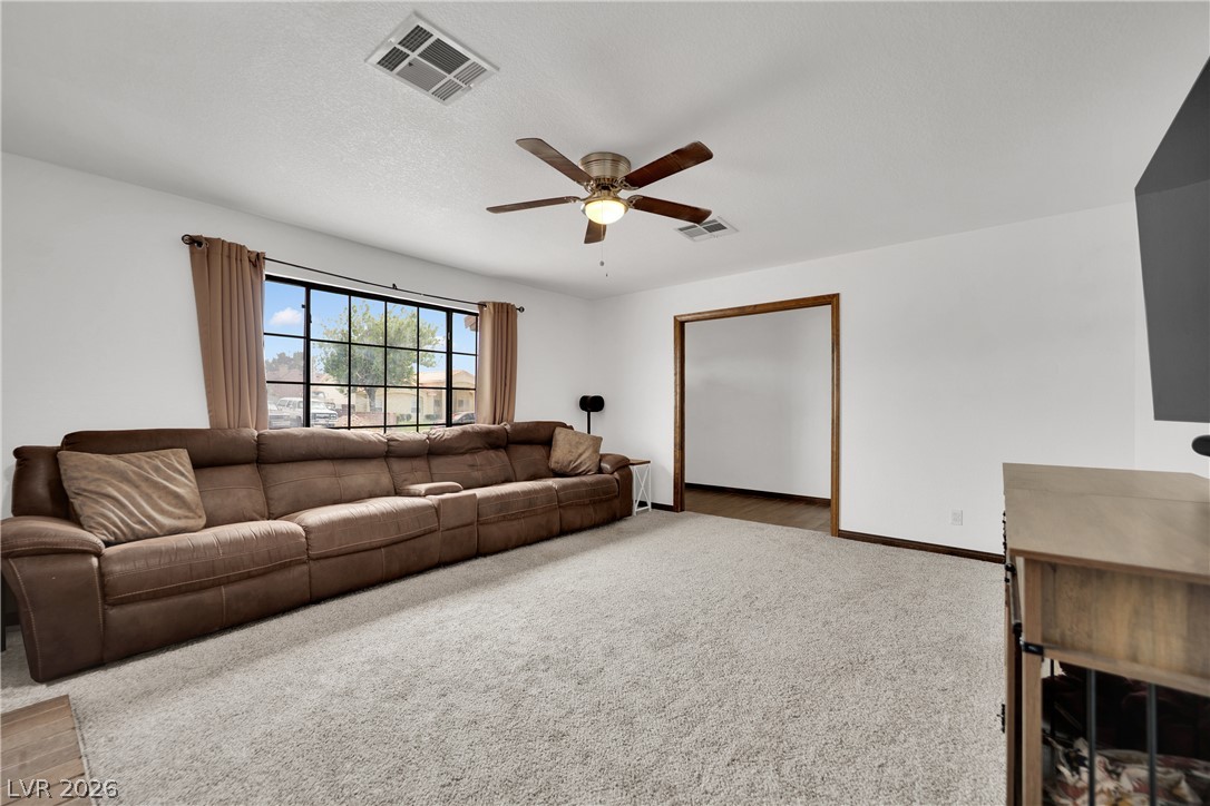 1580 Colt Drive Property Photo 8