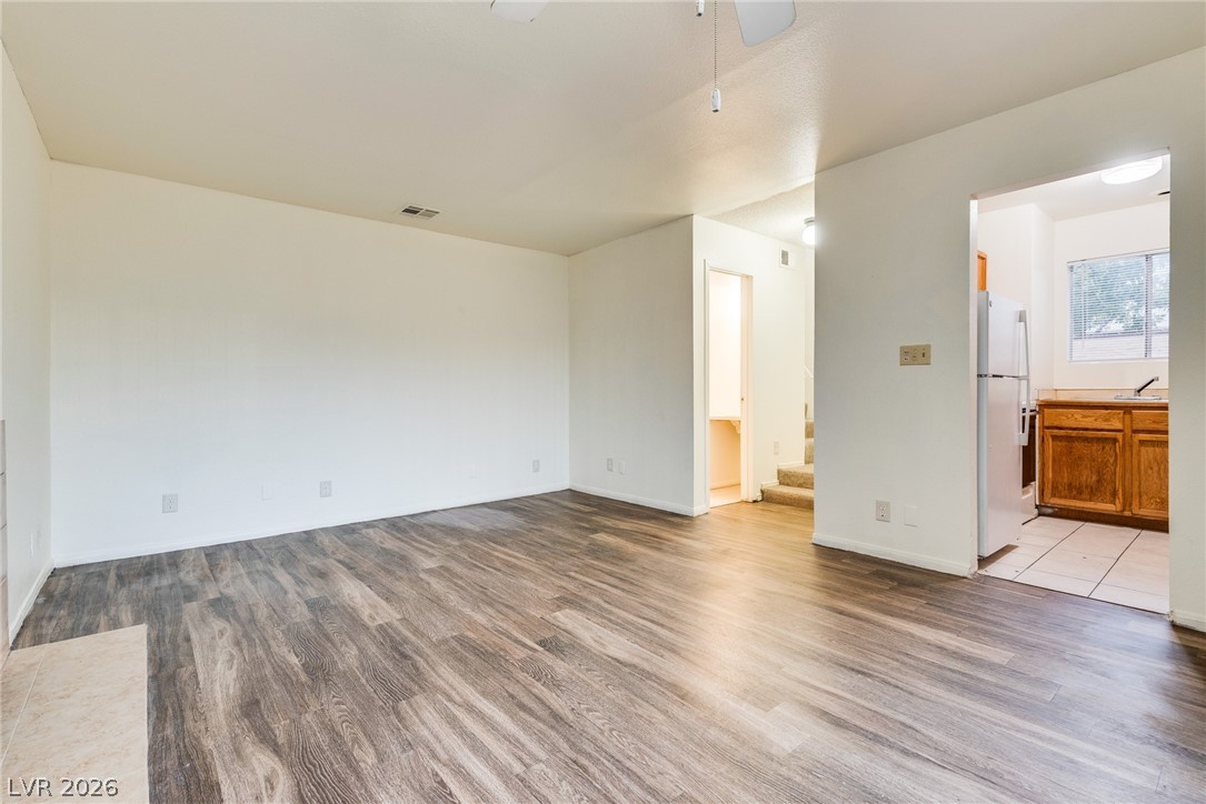 5011 Spencer Street B Property Photo 11