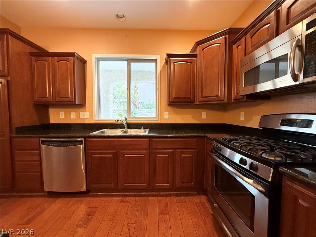 11833 Bussero Court Property Photo 7