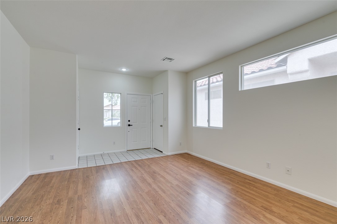 9912 Oriole Crest Court Property Photo 5