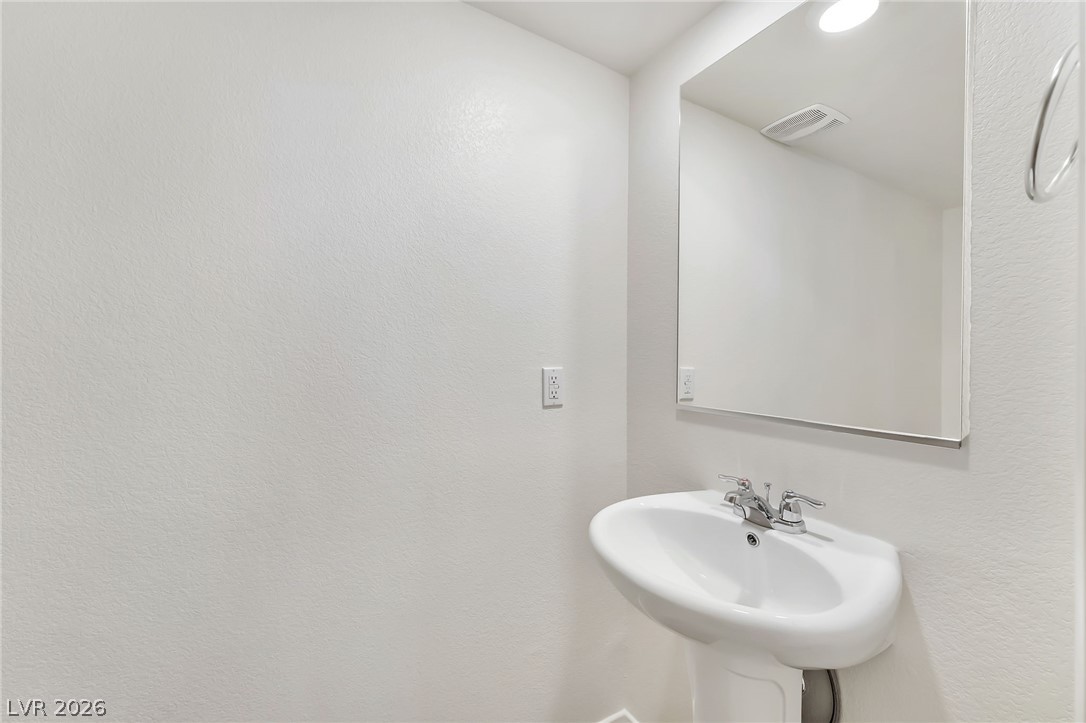 4820 Orchid Ridge Avenue Property Photo 11