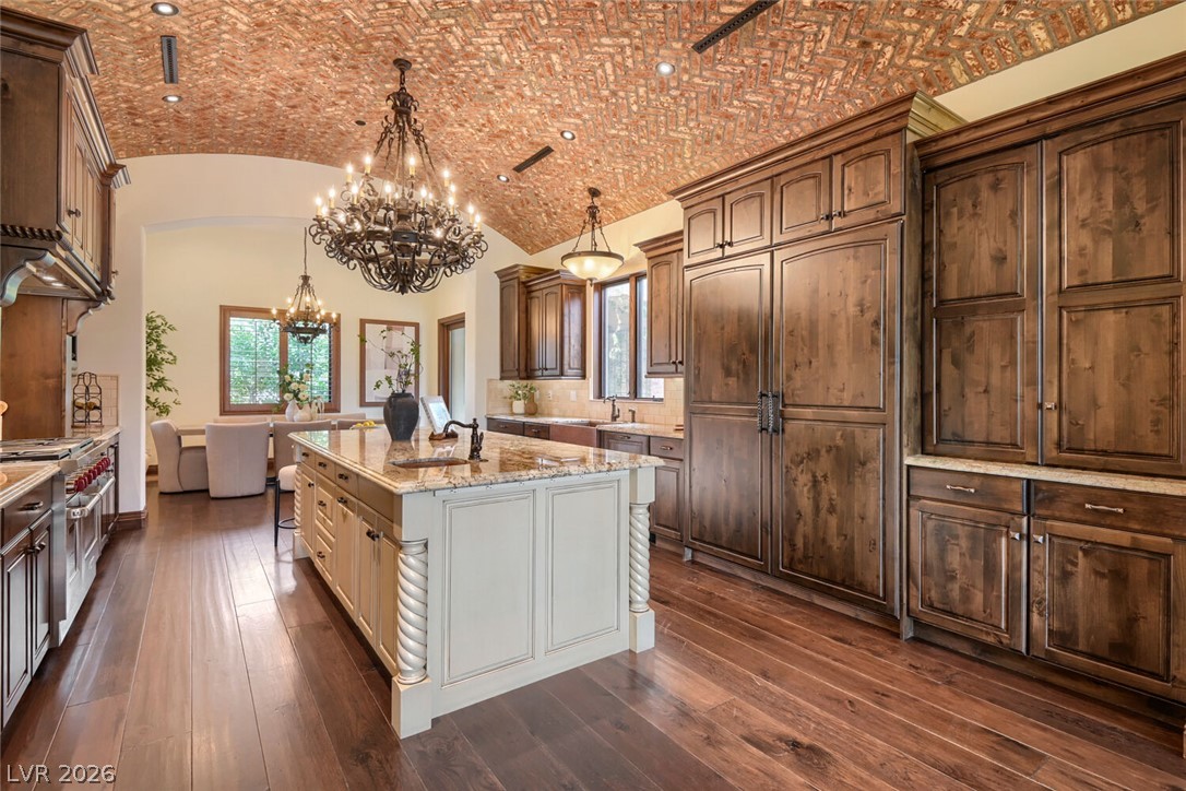 9707 Dream Brook Court Property Photo 14