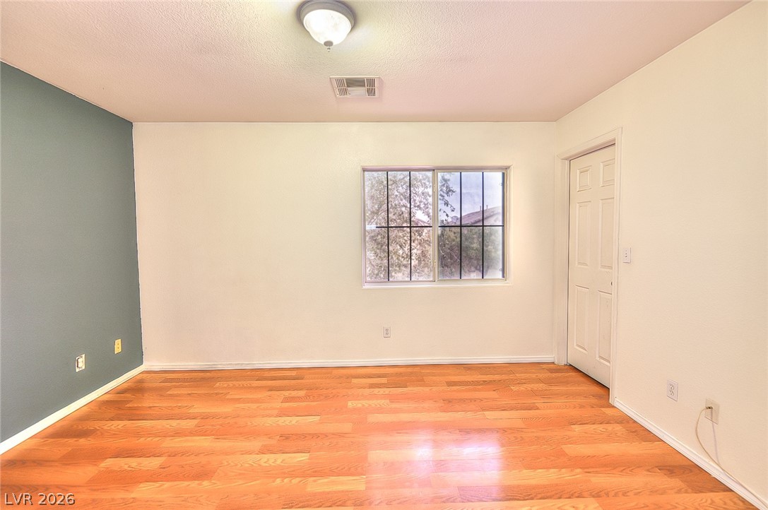 4133 Kemble Court Property Photo 8