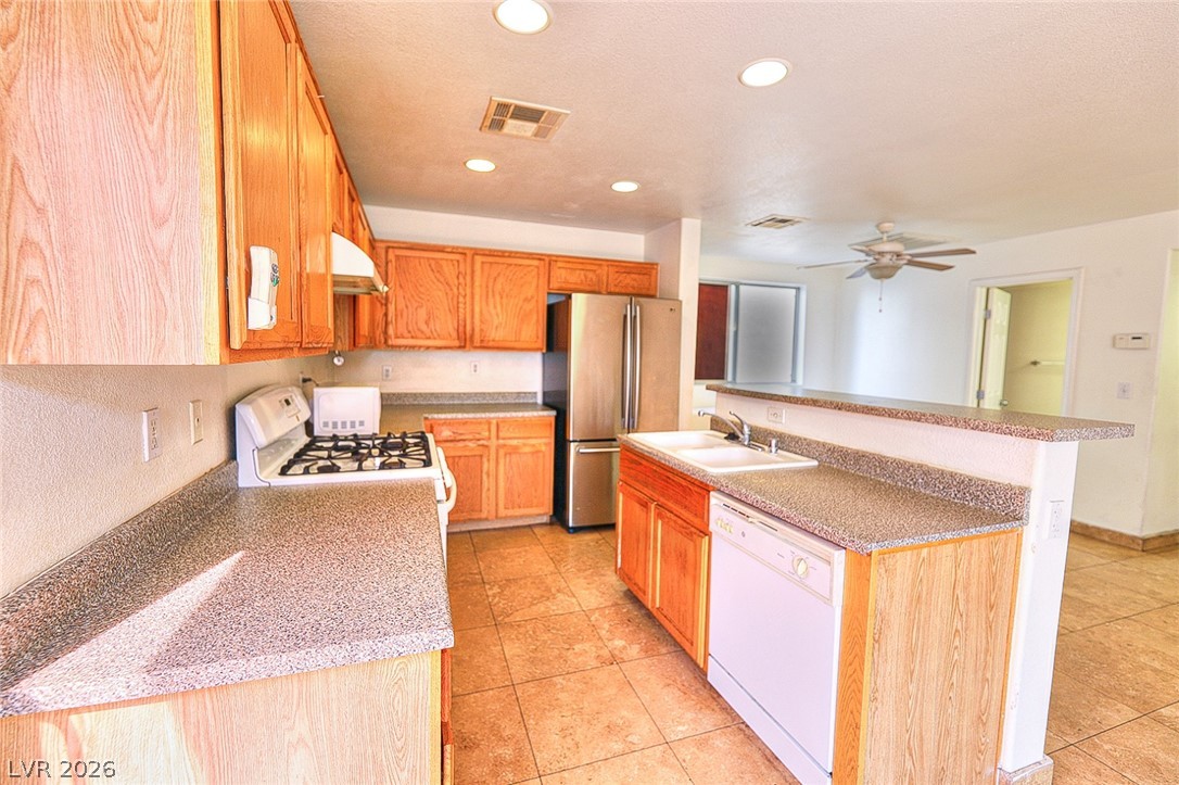 4133 Kemble Court Property Photo 12