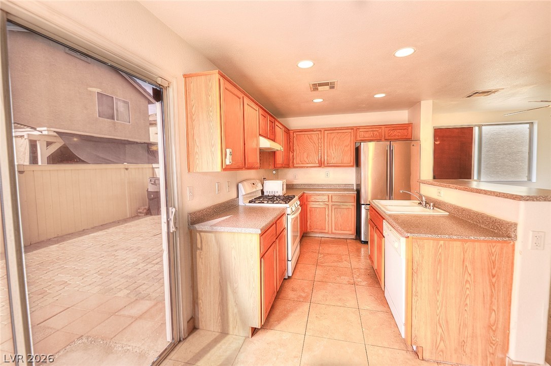 4133 Kemble Court Property Photo 13