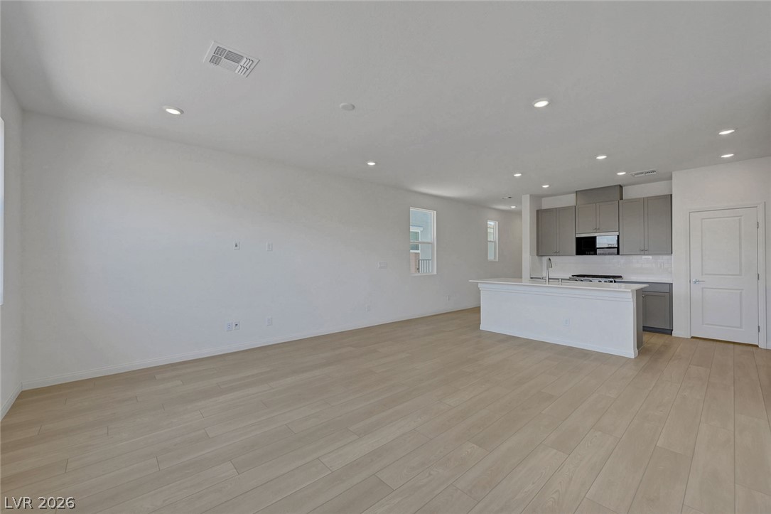 7086 Parkallen Avenue Property Photo 17