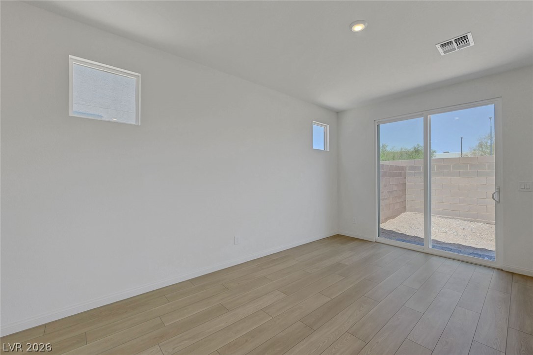7086 Parkallen Avenue Property Photo 18