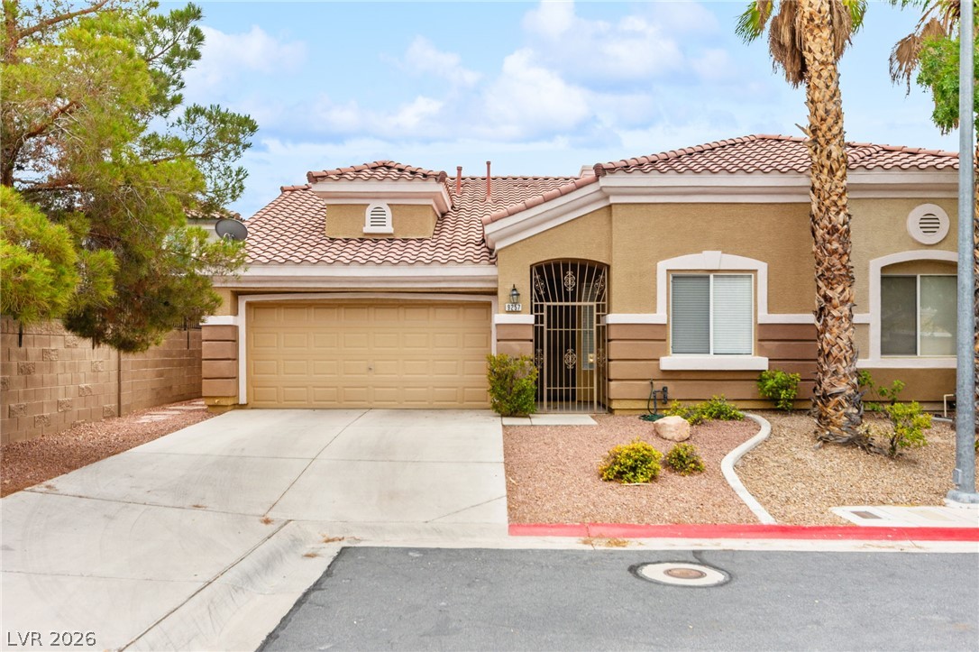9257 Blue Flax Place Property Photo 1