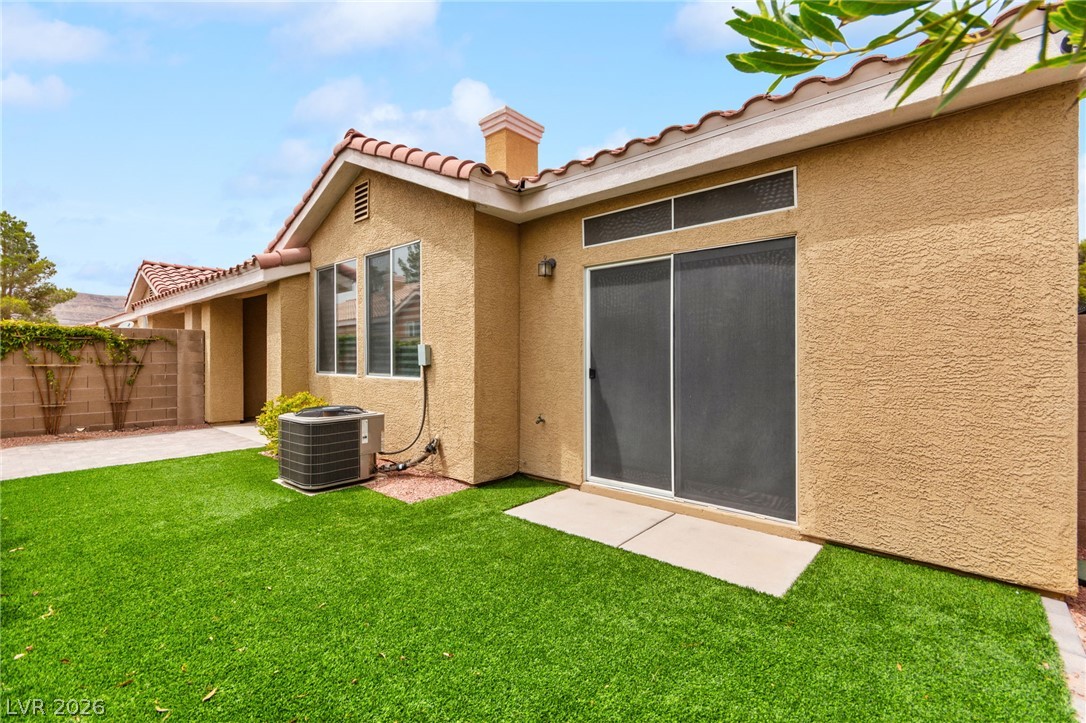 9257 Blue Flax Place Property Photo 6