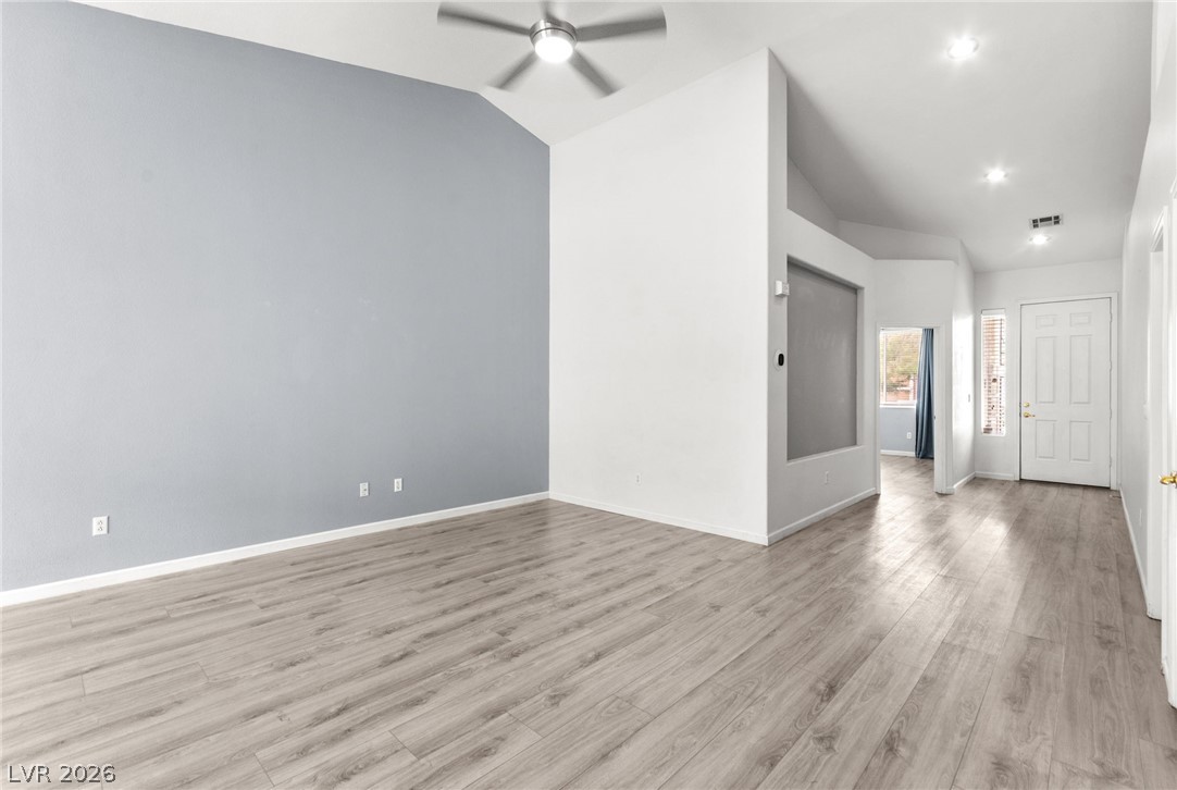9257 Blue Flax Place Property Photo 14