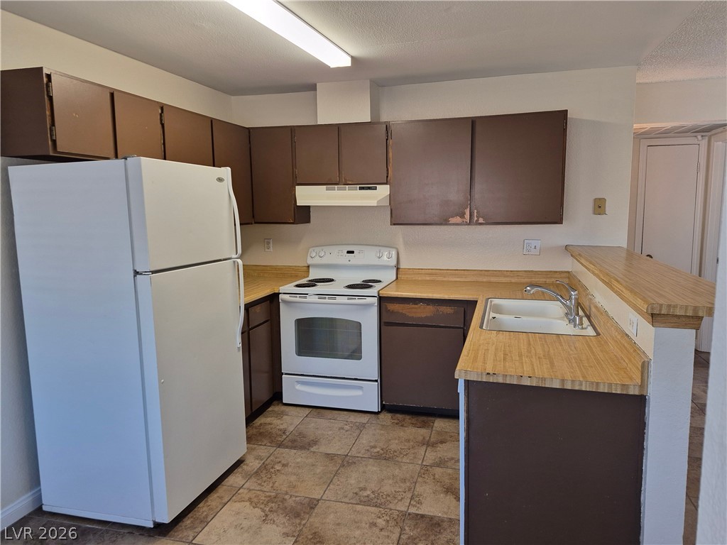 2664 Bryandouglas Drive B Property Photo 6