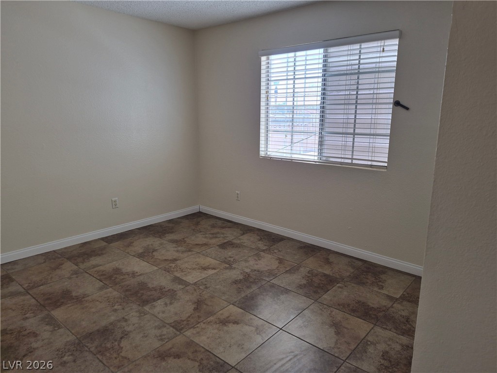 2664 Bryandouglas Drive B Property Photo 9