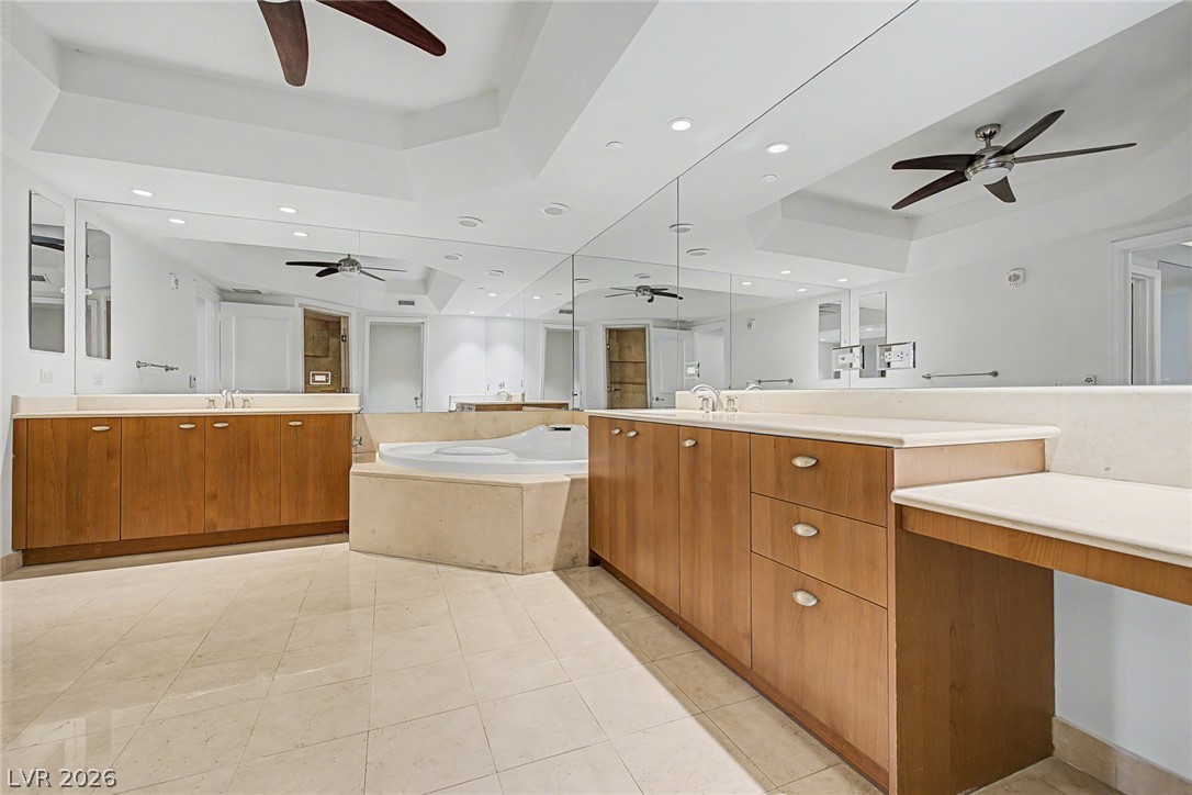 2777 Paradise Road 2102 Property Photo 24