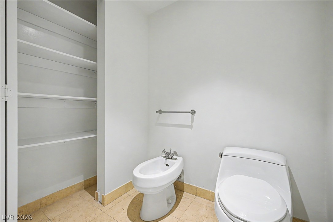 2777 Paradise Road 2102 Property Photo 27