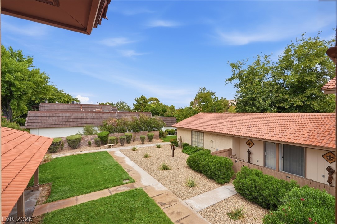 3045 Pinehurst Drive B Property Photo 18