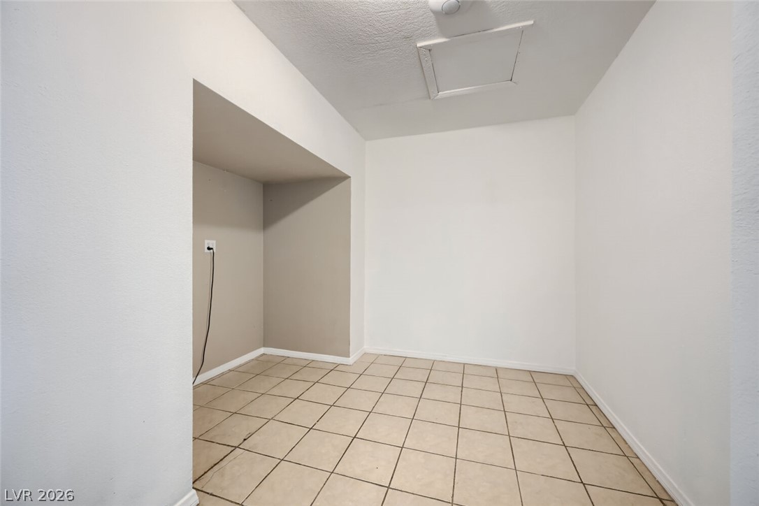 6512 Evergreen Avenue Property Photo 9