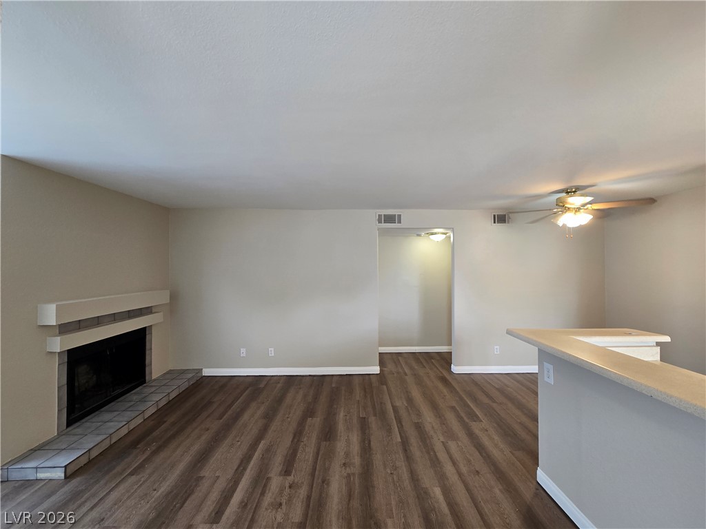 2987 Juniper Hills Bl Boulevard 201 Property Photo 6
