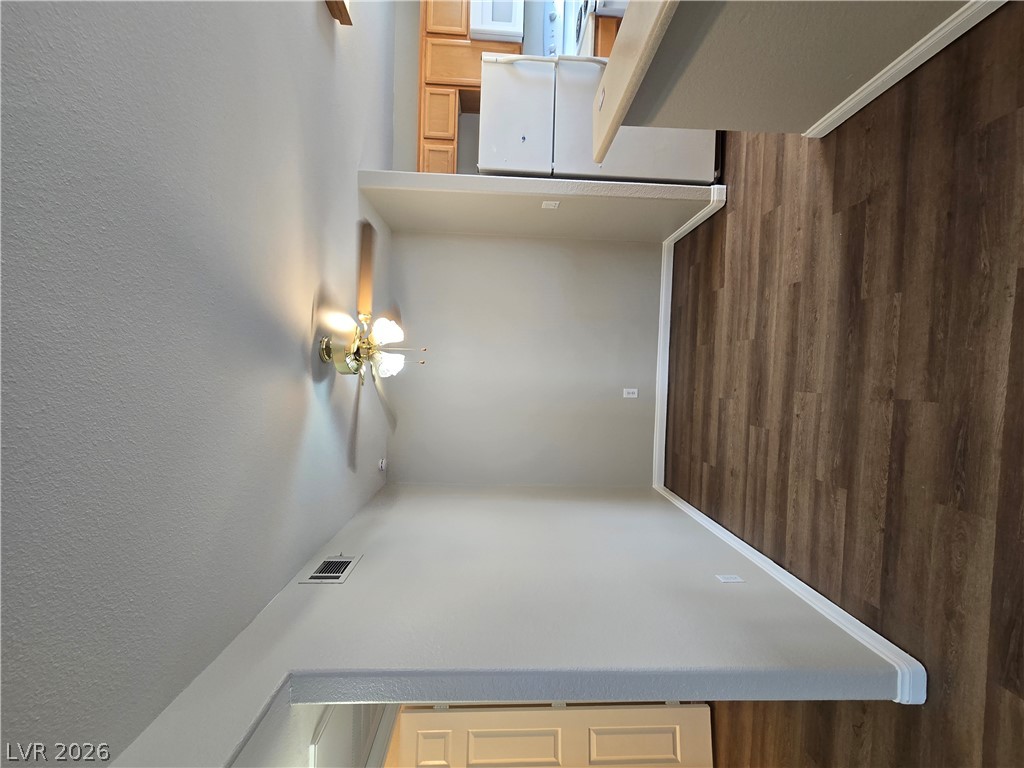 2987 Juniper Hills Bl Boulevard 201 Property Photo 10