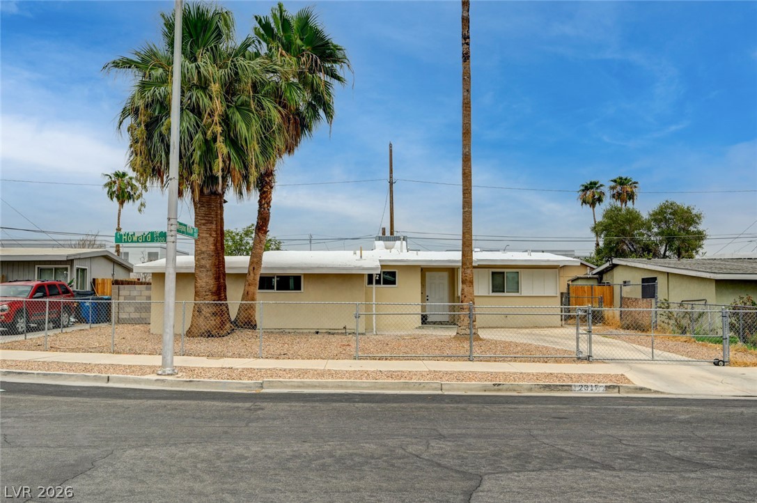 2317 Howard Drive Property Photo 4
