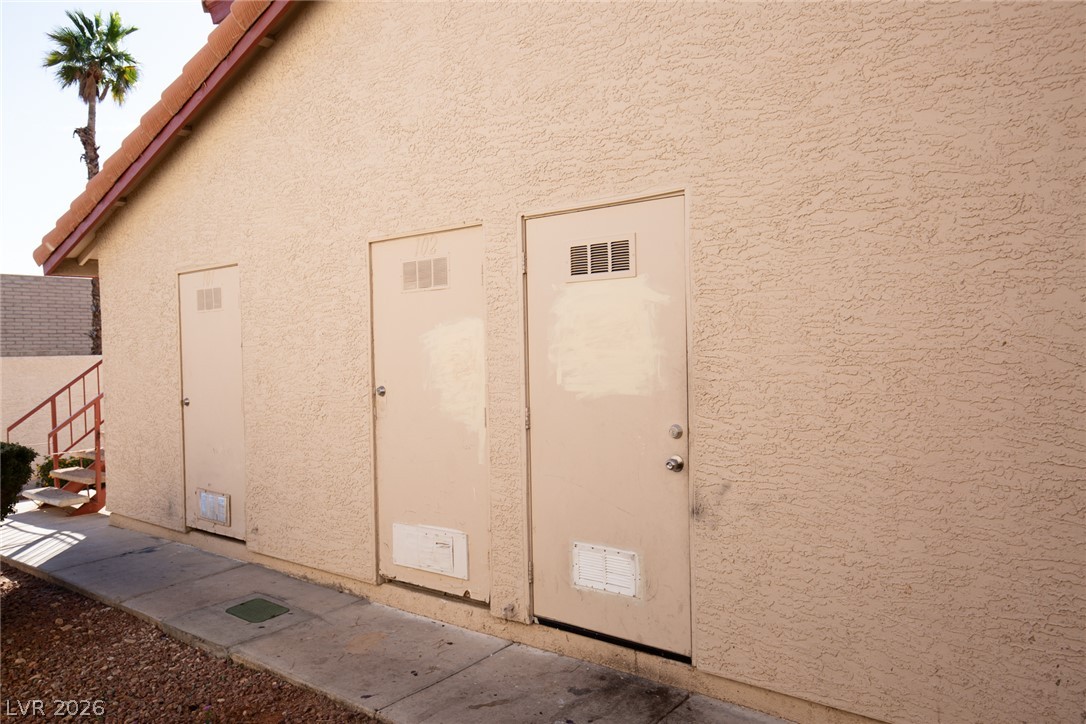 737 Rock Springs Drive 201 Property Photo 19