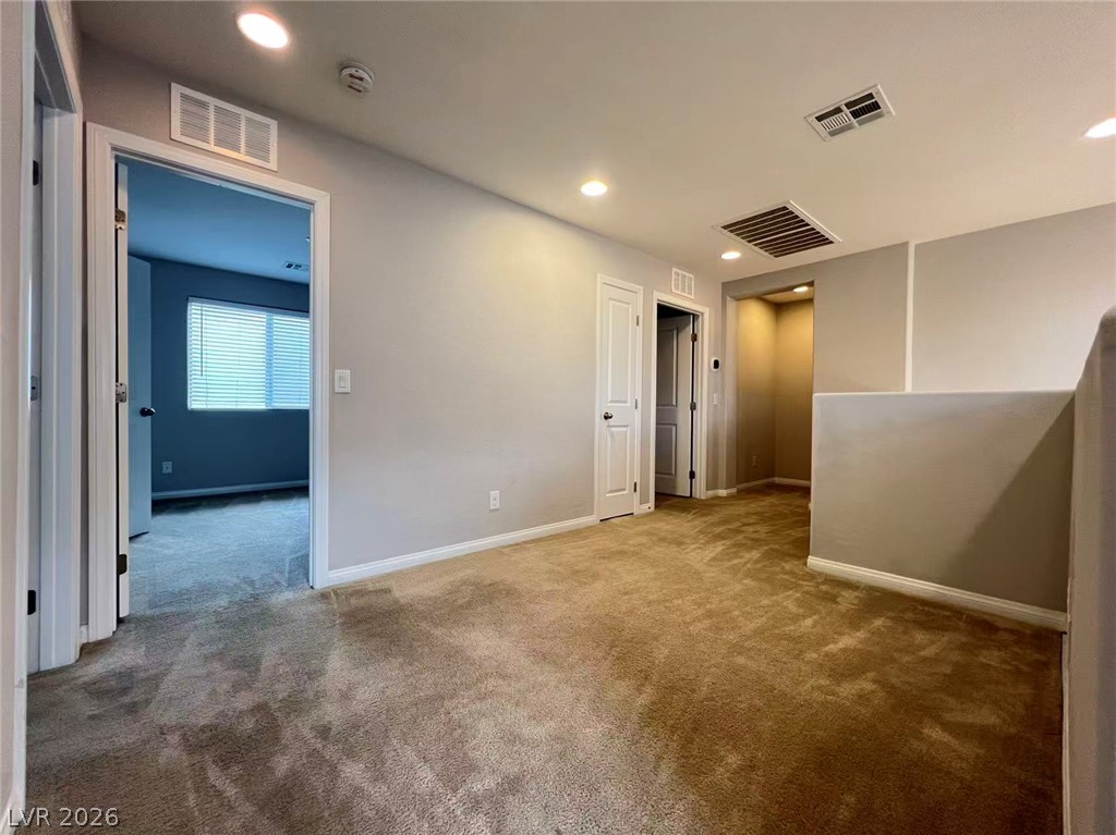 83 Greenpoint View Street Property Photo 11