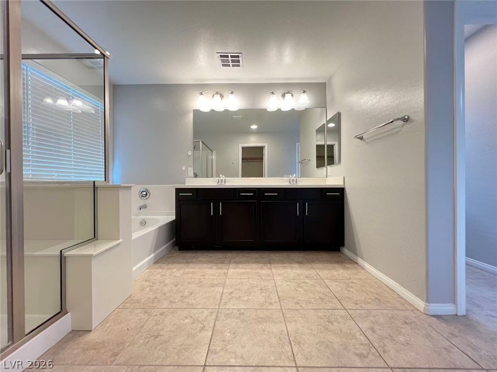 83 Greenpoint View Street Property Photo 15
