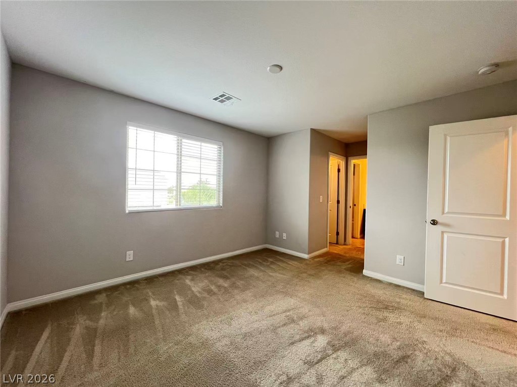 83 Greenpoint View Street Property Photo 22