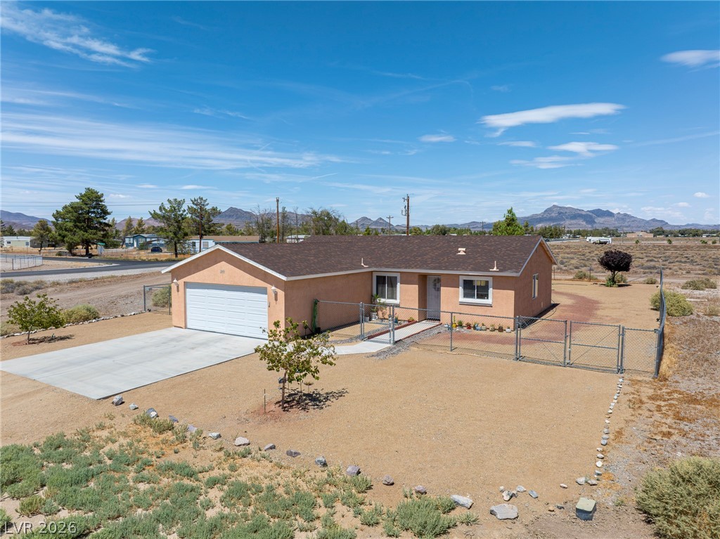 2970 Rio Rico Drive Property Photo 4