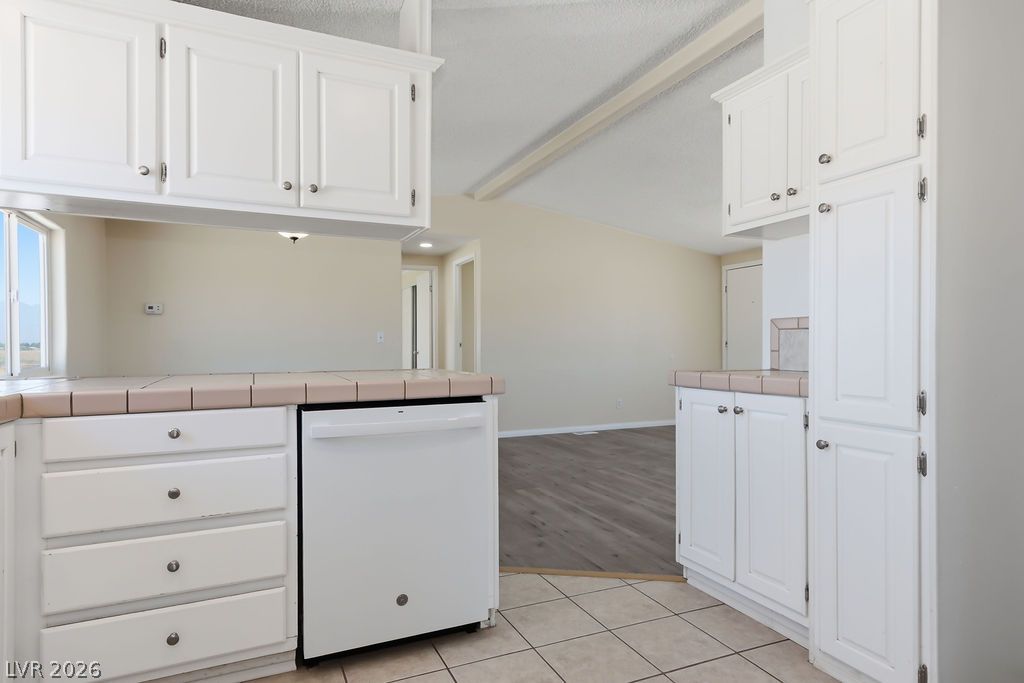 4550 West Horn Road Property Photo 9