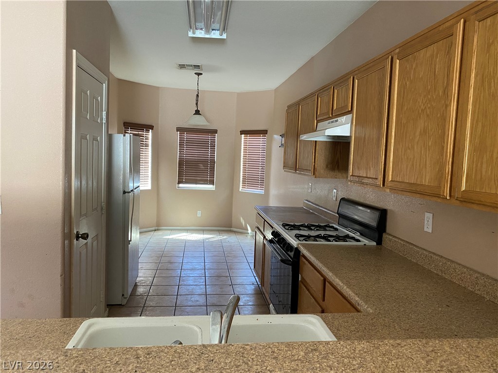 608 Cowboy Cross Avenue Property Photo 4