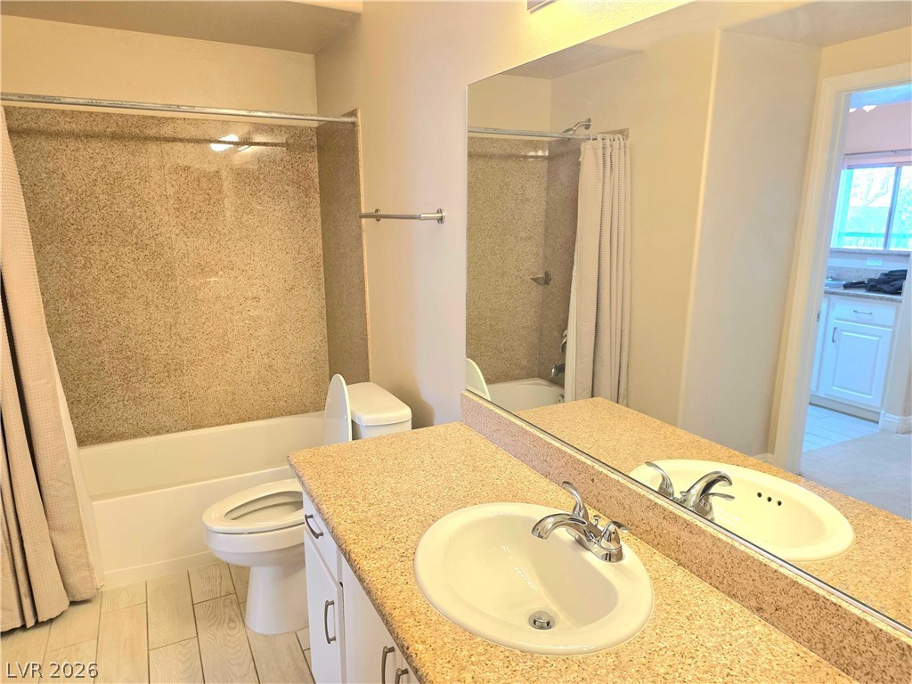 8000 West Badura Avenue 1047 Property Photo 7